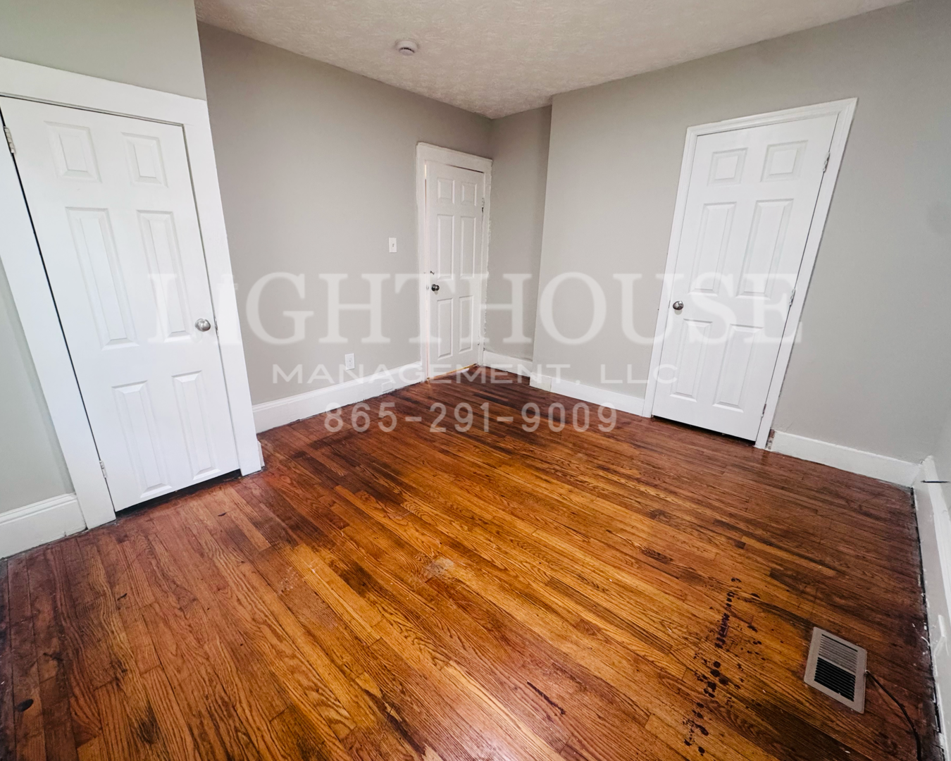 Knoxville House: 4129 Holston Drive