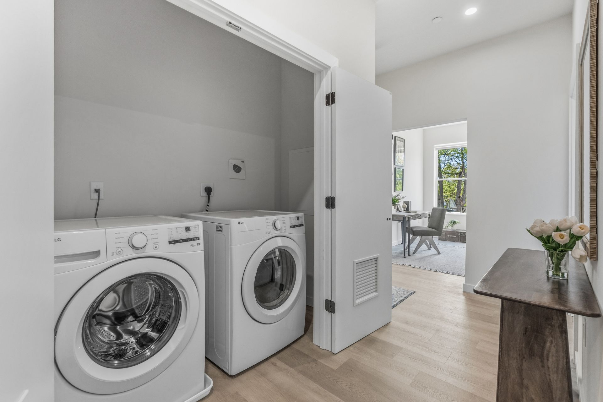 Laundry room at Riverhouse
