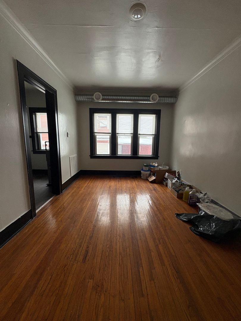 Rochester Apartment: 401 Ridgeway Ave.