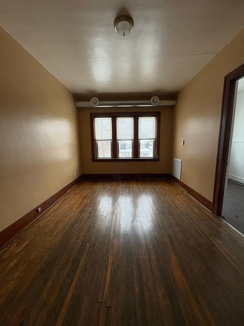 Rochester Apartment: 401 Ridgeway Ave.