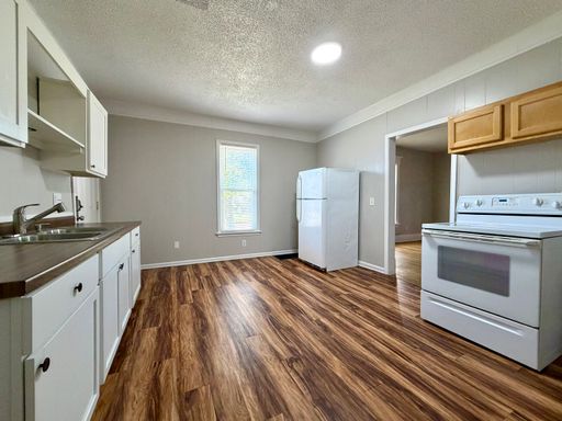 Two Bedroom Duplex in Muskegon