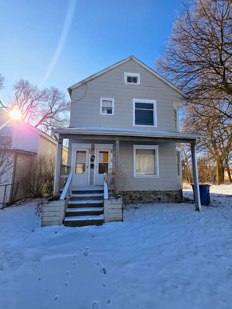 Battle Creek Apartment: 98 E Van Buren St