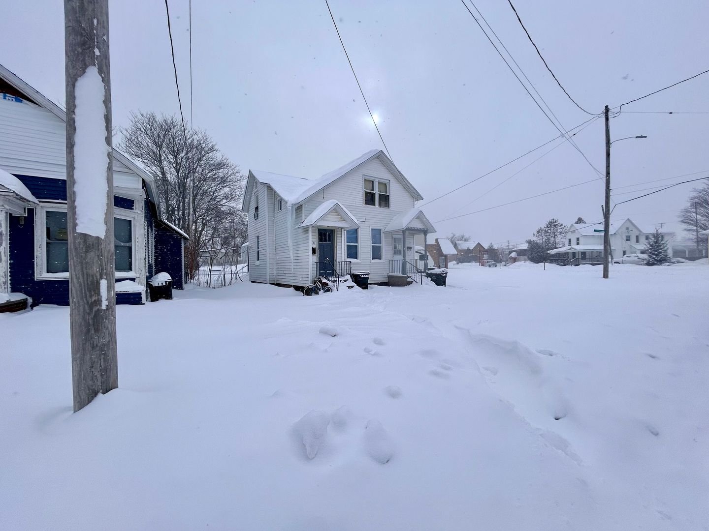 Muskegon Apartment: 5-9 E Isabella Avenue