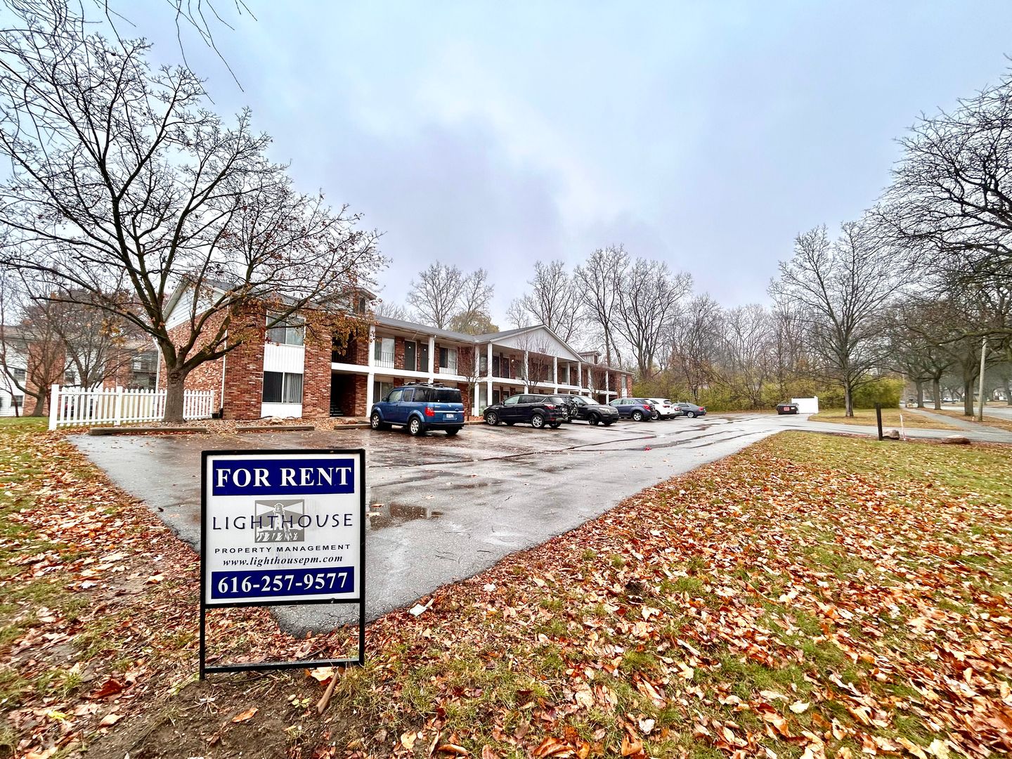 Grand Rapids Apartment: 1333/1350 Kendall St SE