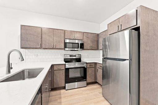 Two Bedroom Apartment at Riverbend Flats – photo 1