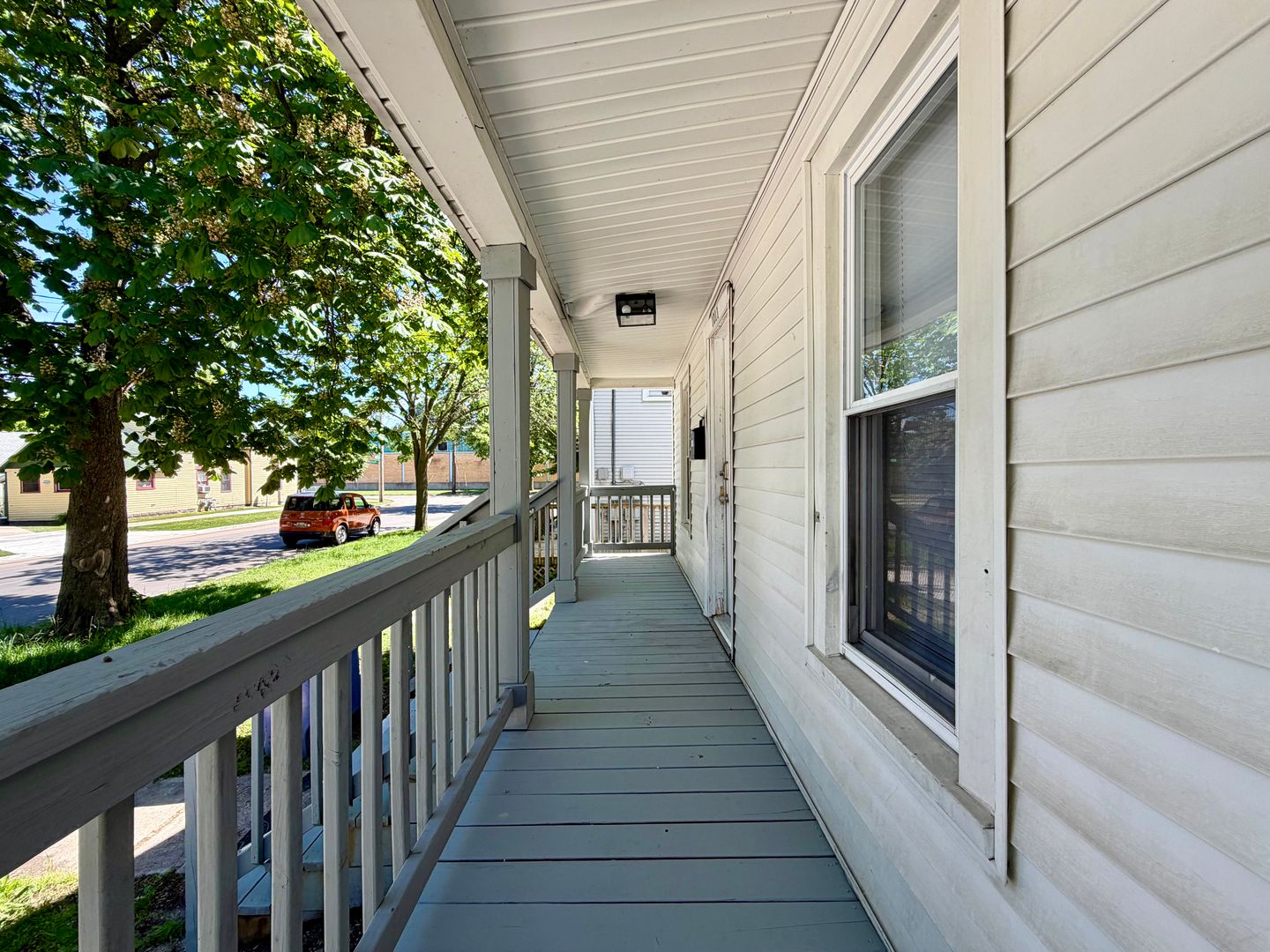 Grand Rapids Apartment: 1011&1013 NW Quarry Ave