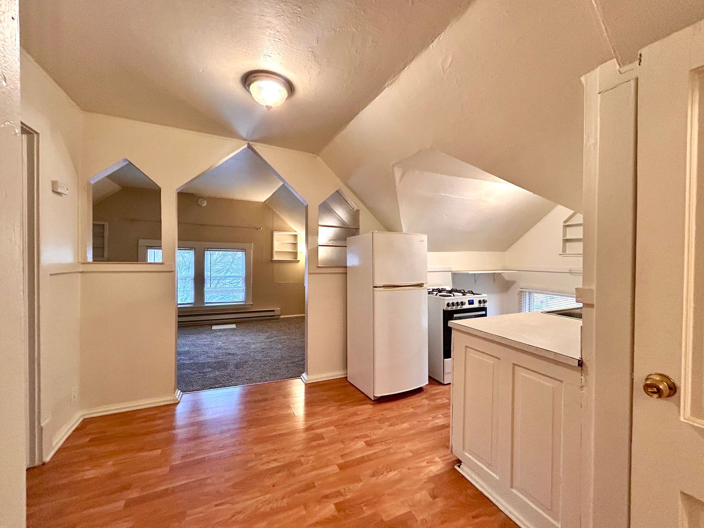 Grand Rapids Apartment: 600 Lafayette Ave/ 300 Pleasant St SE