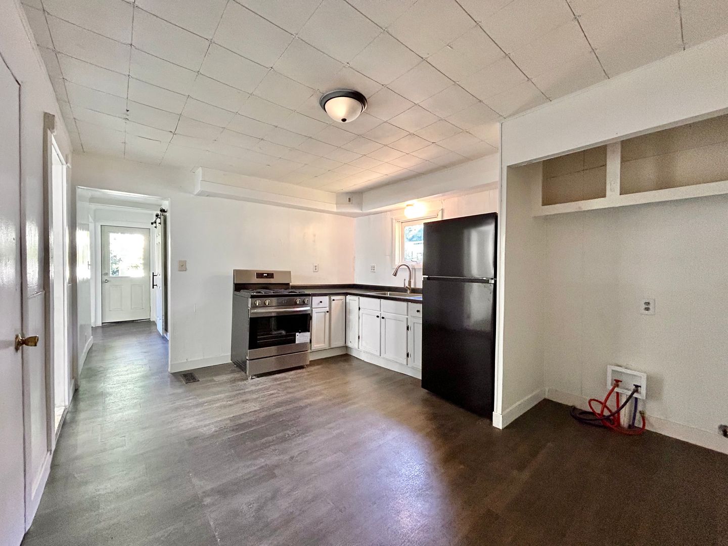 Grand Rapids House: 1216 NW Quarry NW