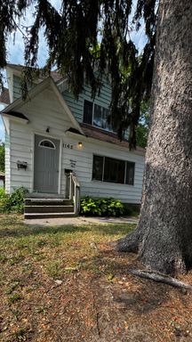 Two Bedroom Upper Duplex in Muskegon