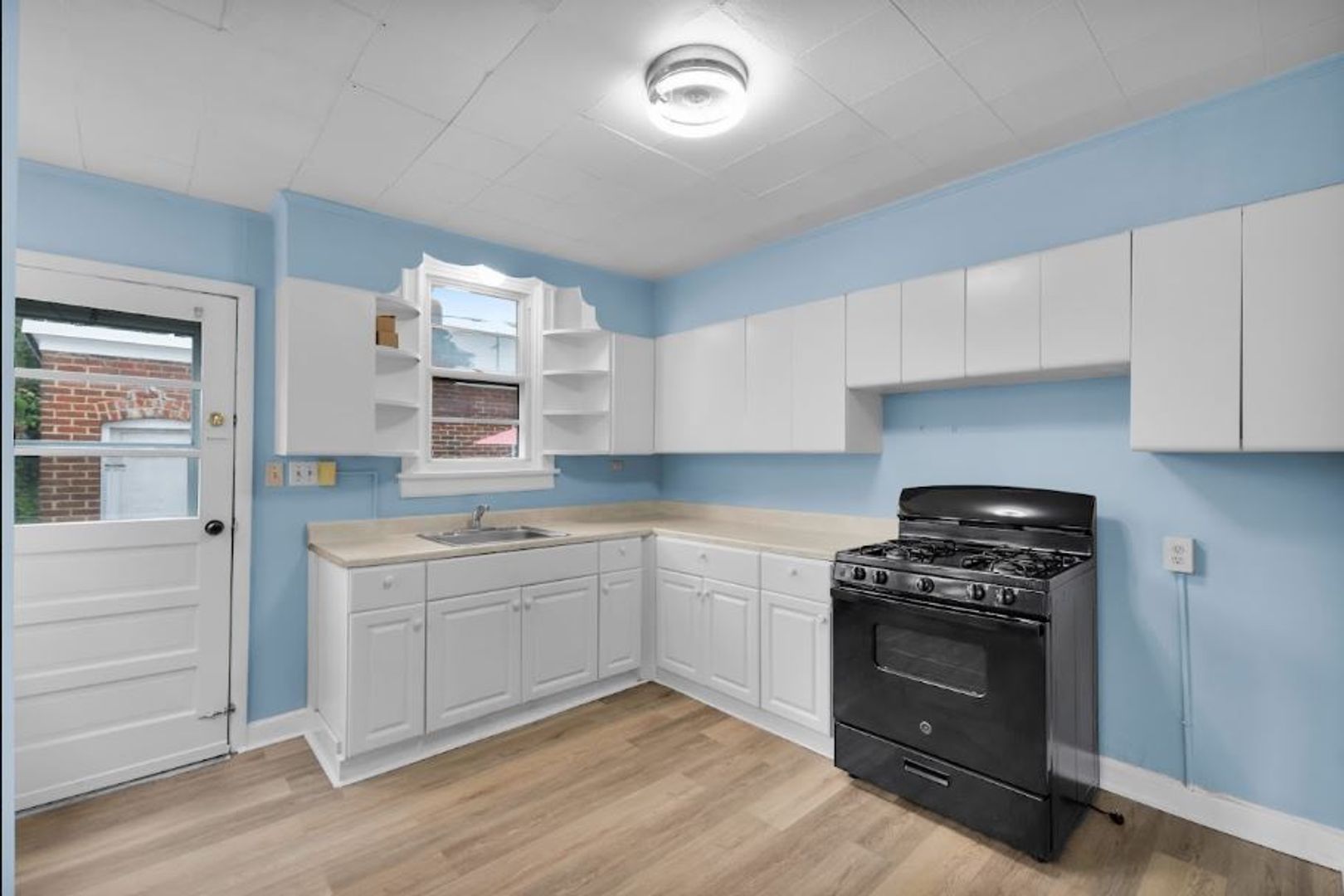 Allentown Apartment: 32 South Franklin Street