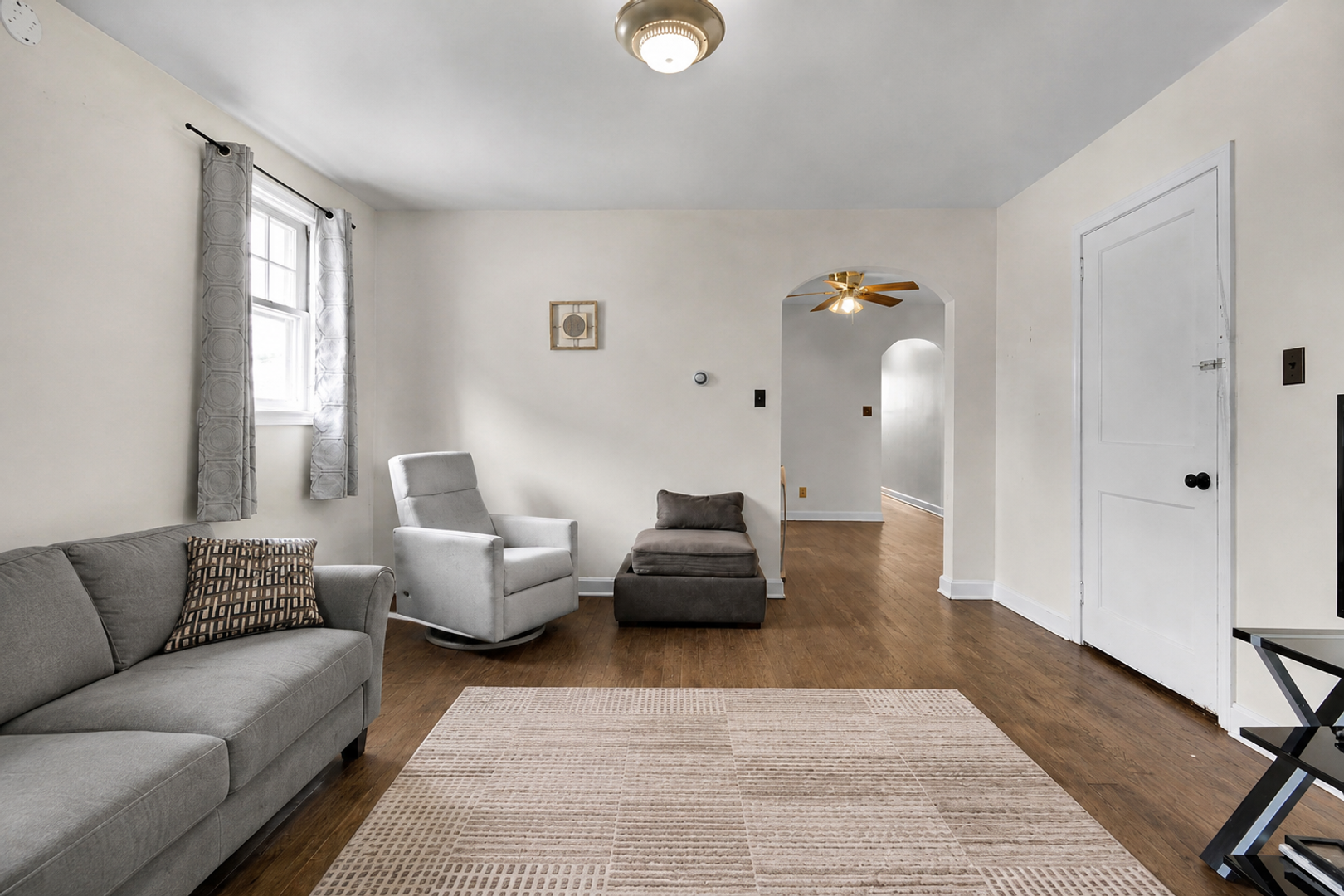 Allentown Apartment: 737 N 22nd St