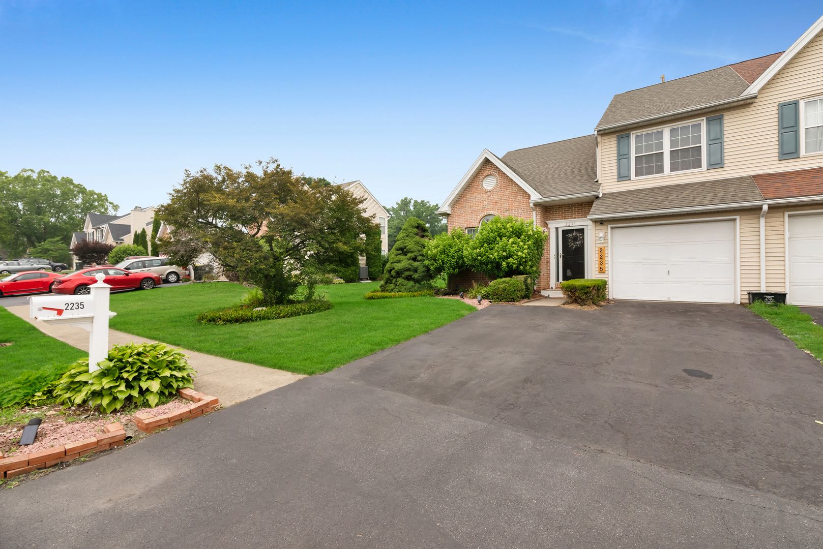 2235 Briarwood Drive 2 of 12