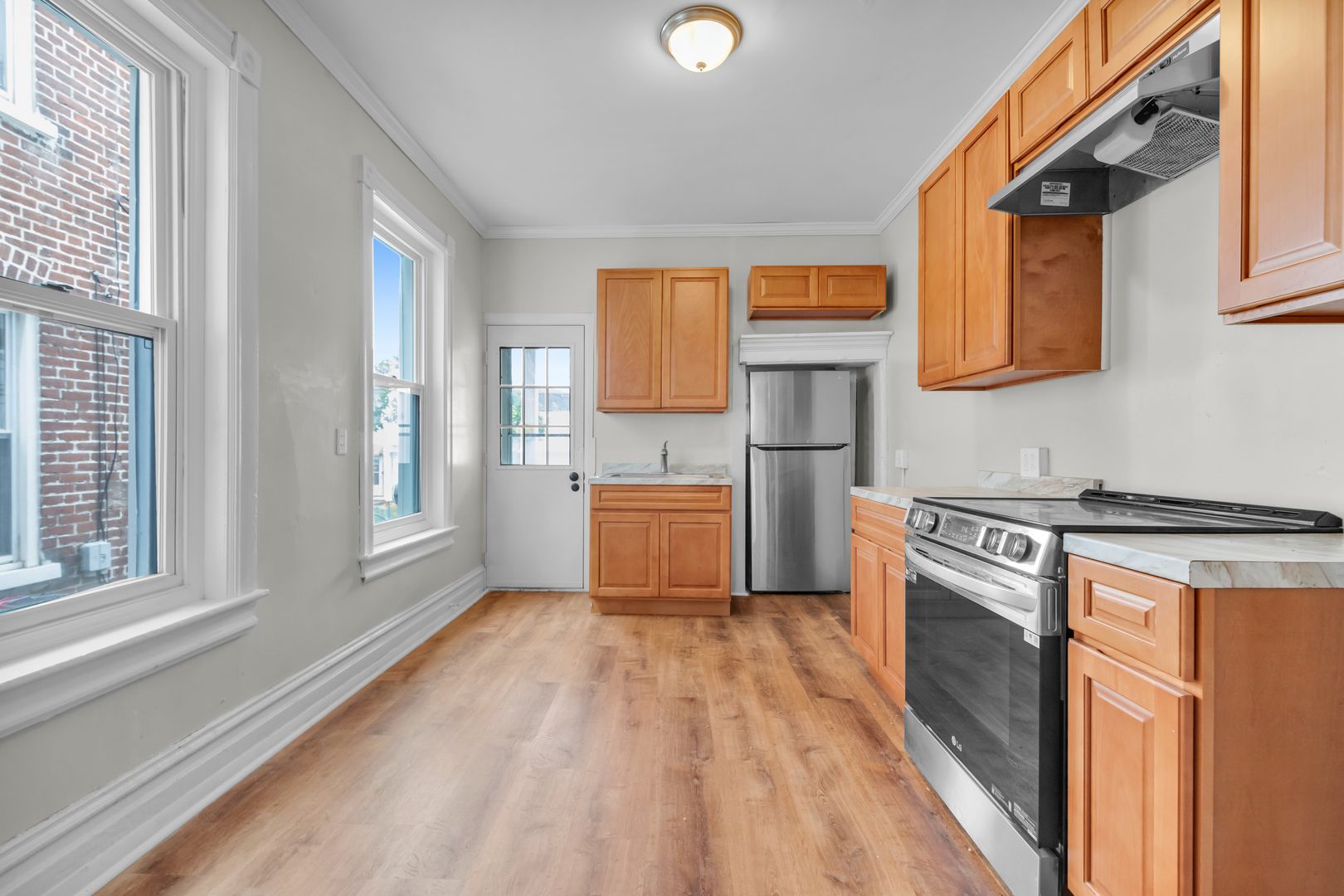 Allentown House: 325 1/2 N. Franklin St