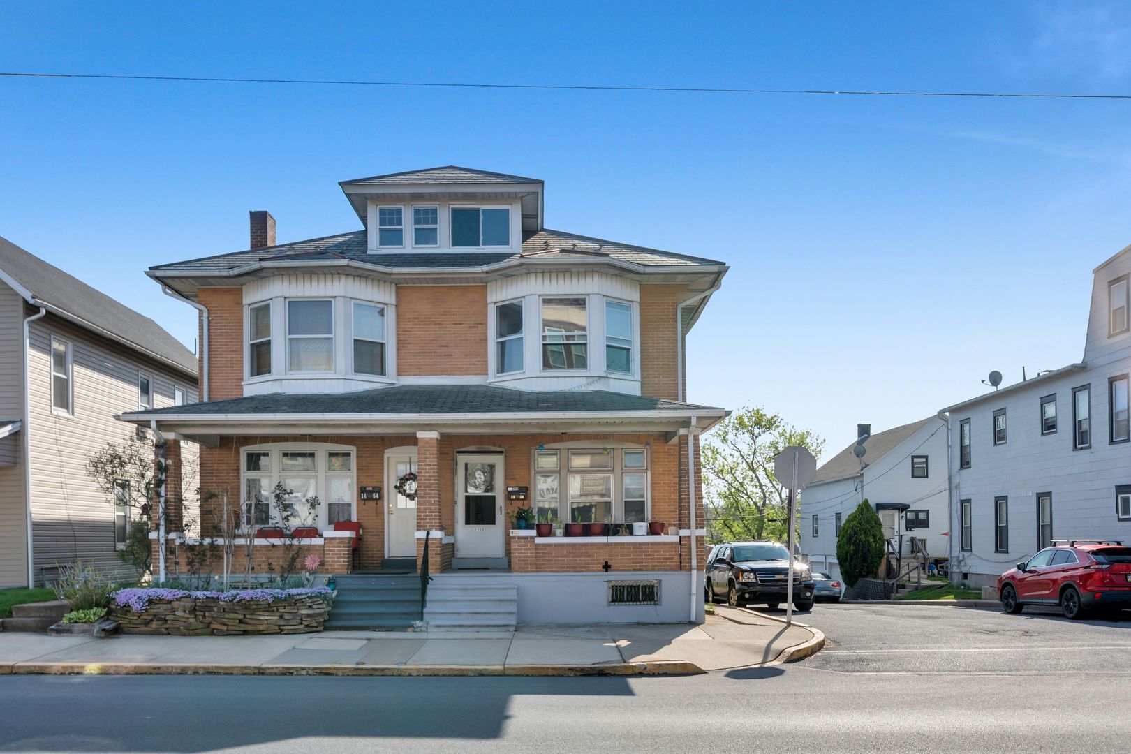 Northampton Apartment: 1466 Main St.