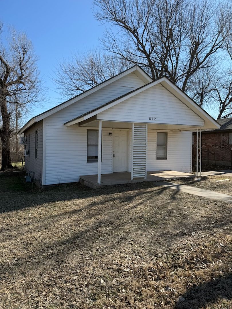 El Reno House: 812 N Choctaw Ave