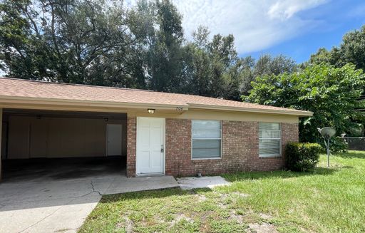 2 Bed Apartment Near Downtown Lakeland – photo 1