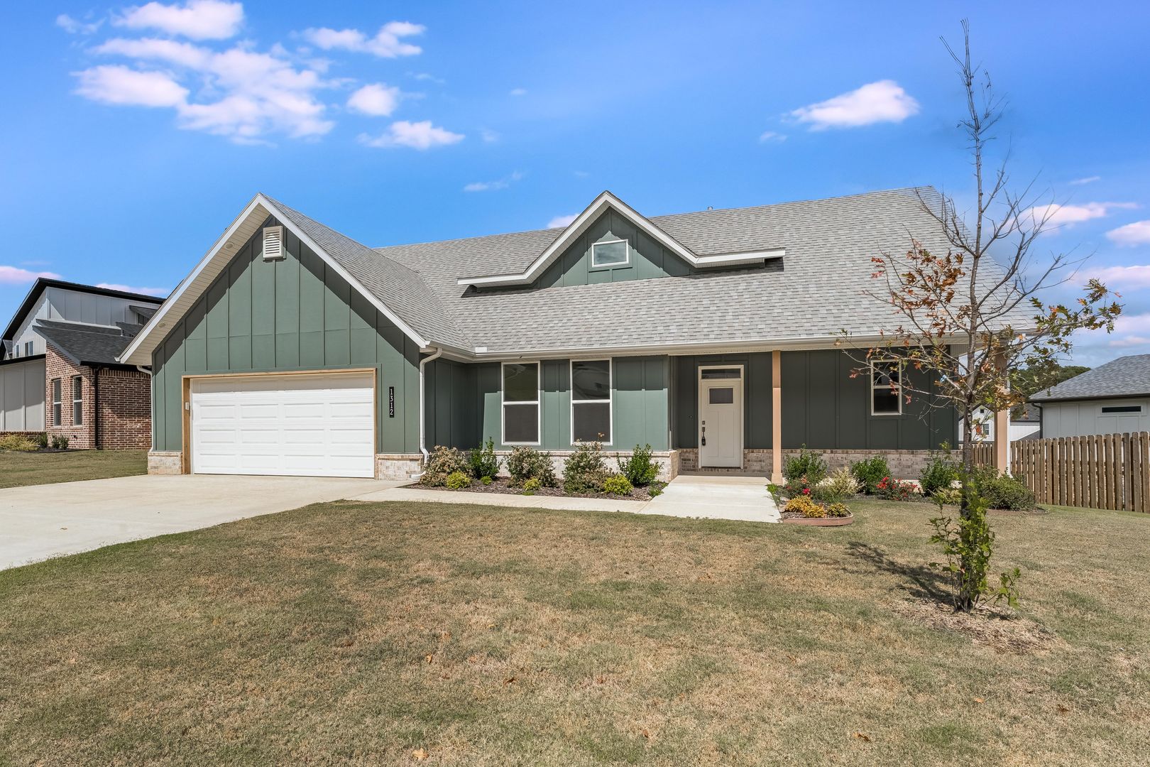 Pea Ridge House: 1312 Bunker Rd