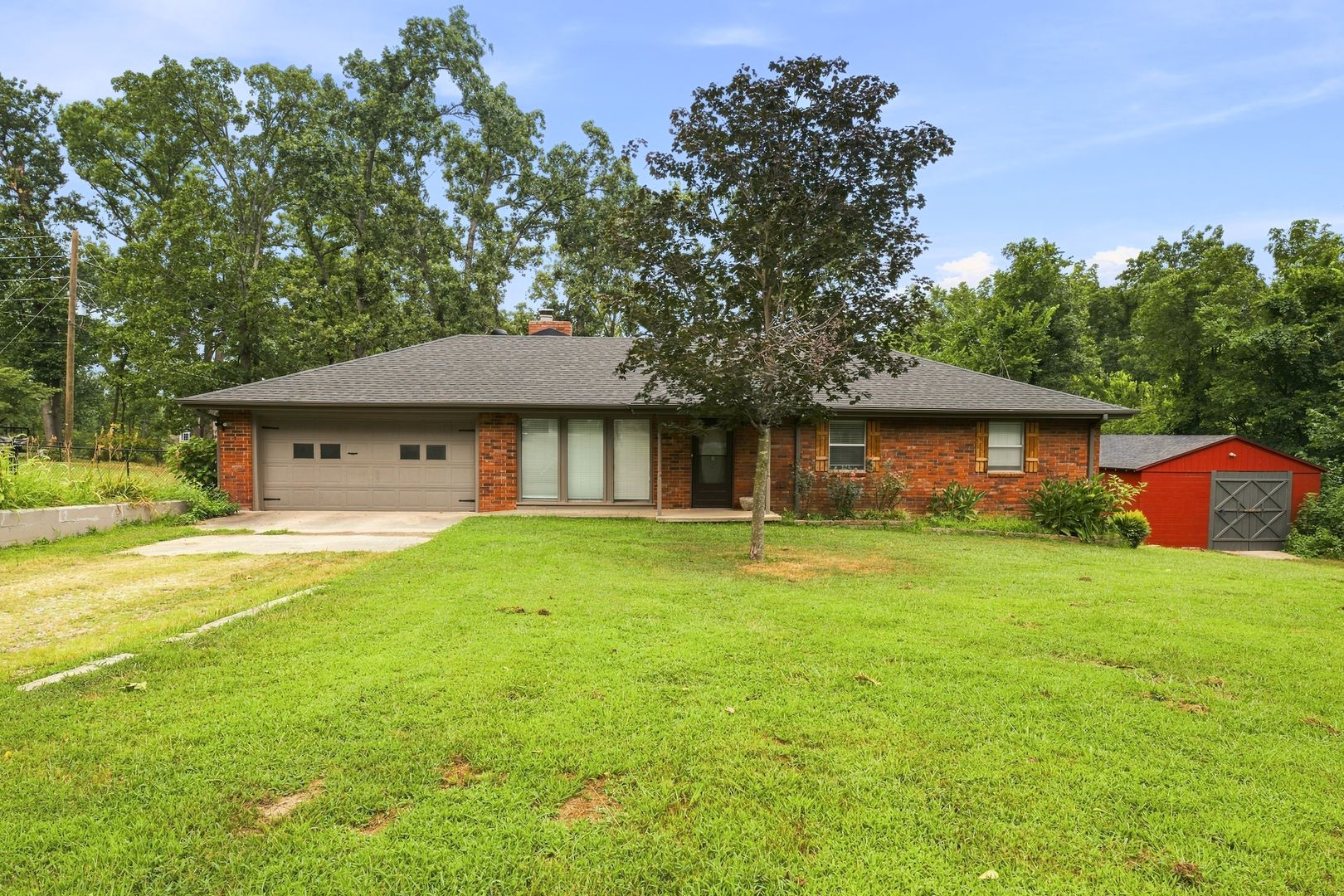 Rogers House: 3209 Cherokee Road