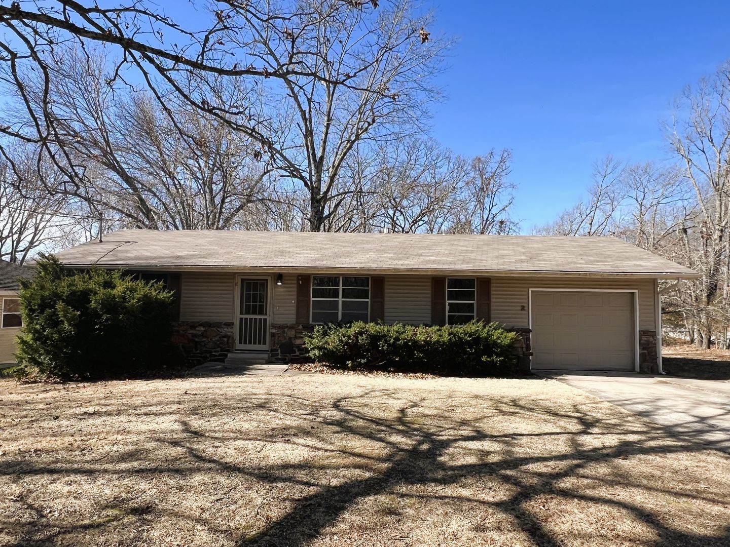 Bella Vista House: 2 Lancaster Dr.