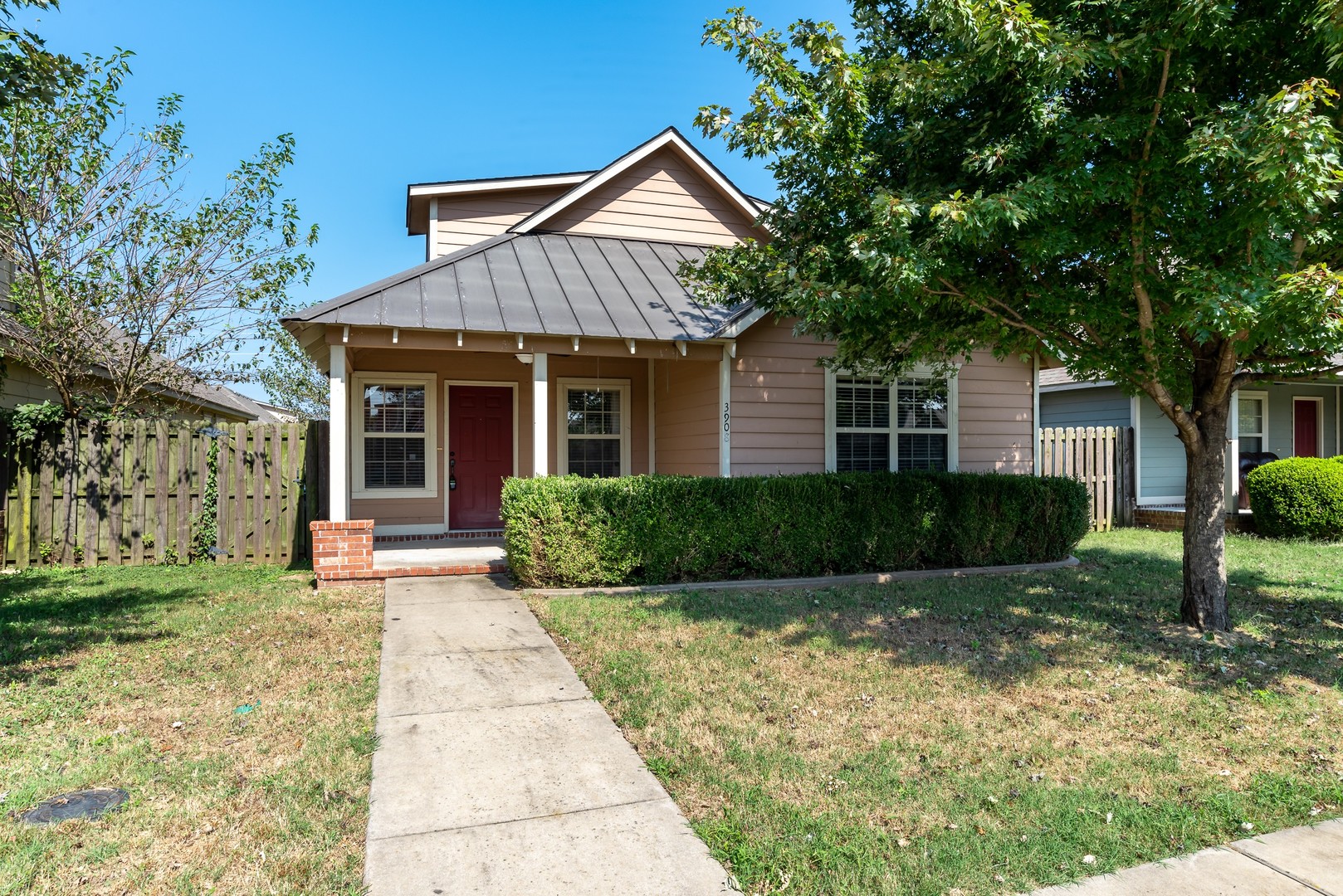 Bentonville House: 3908 SW Ridgepointe Ave.