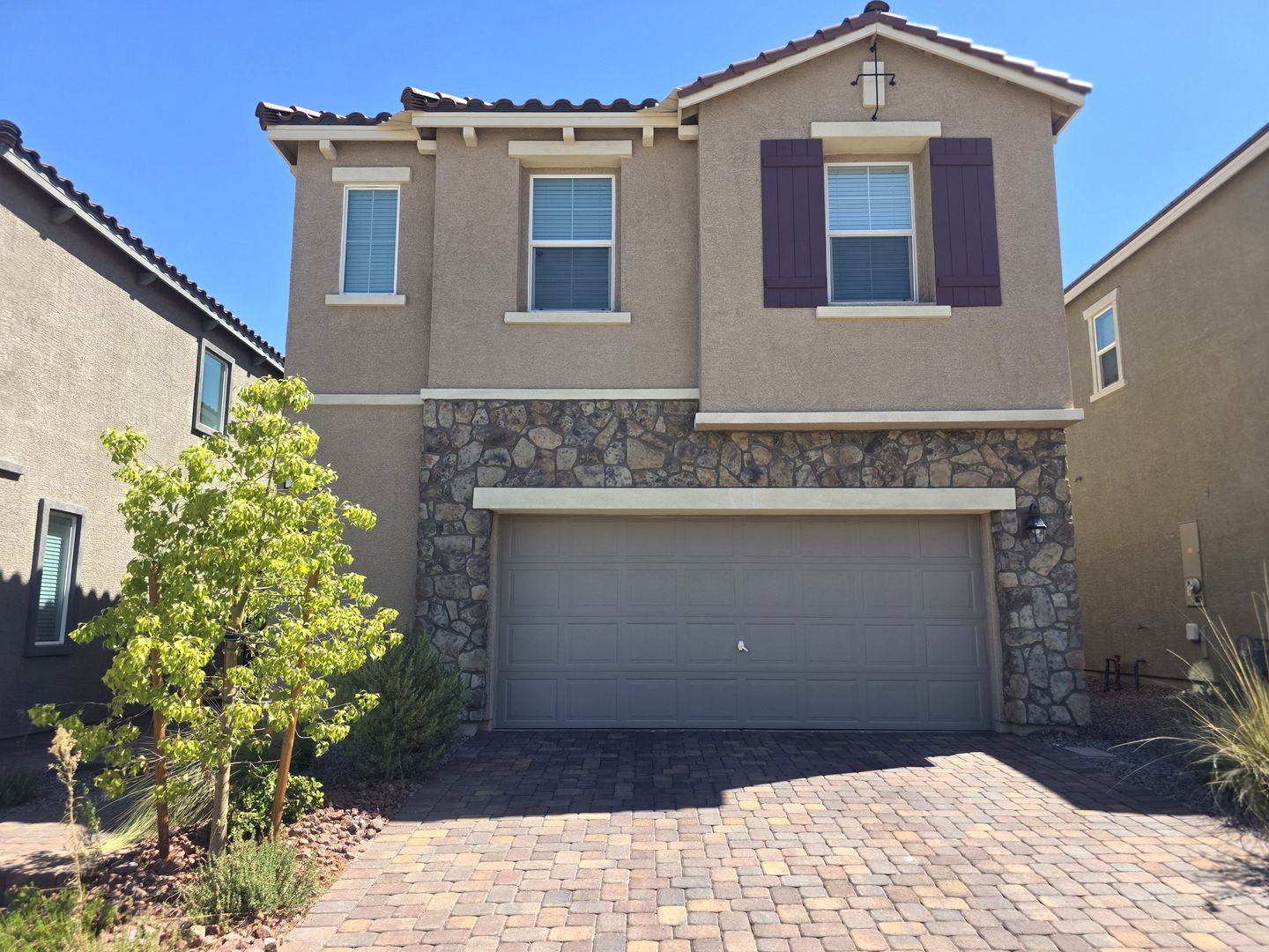 Henderson House: 357 Silva PLace