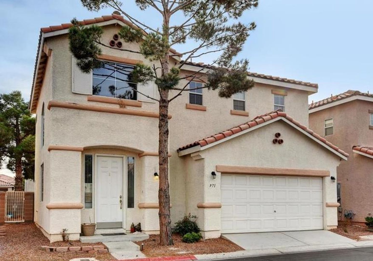 Las Vegas House: 971 Whispering Grove Avenue