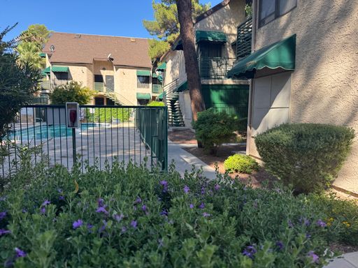 Fully Furnished Ground-Floor Condo with Pool Access! – photo 1