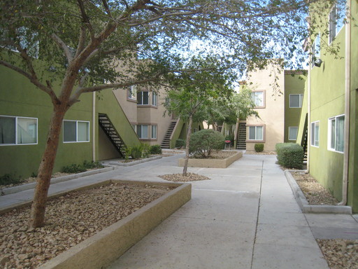 Affordable Two Bedroom Condo in a Great Location – photo 1