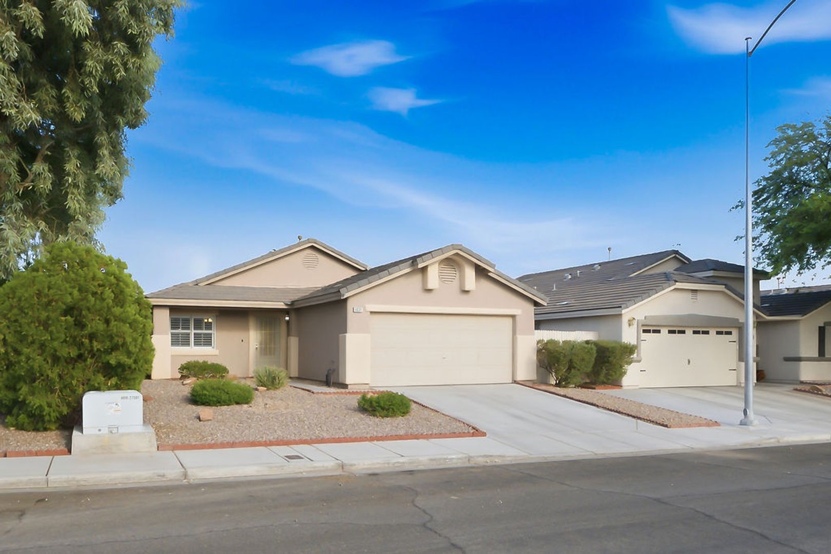 Las Vegas House: 6924 Rosinwood Street
