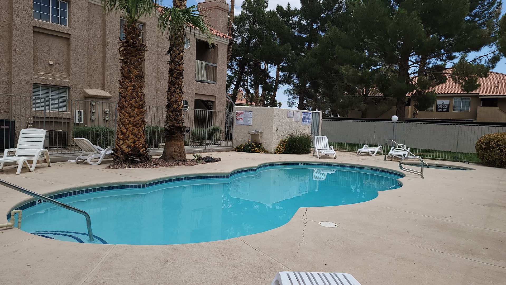 Las Vegas House: 1375 E Hacienda Avenue