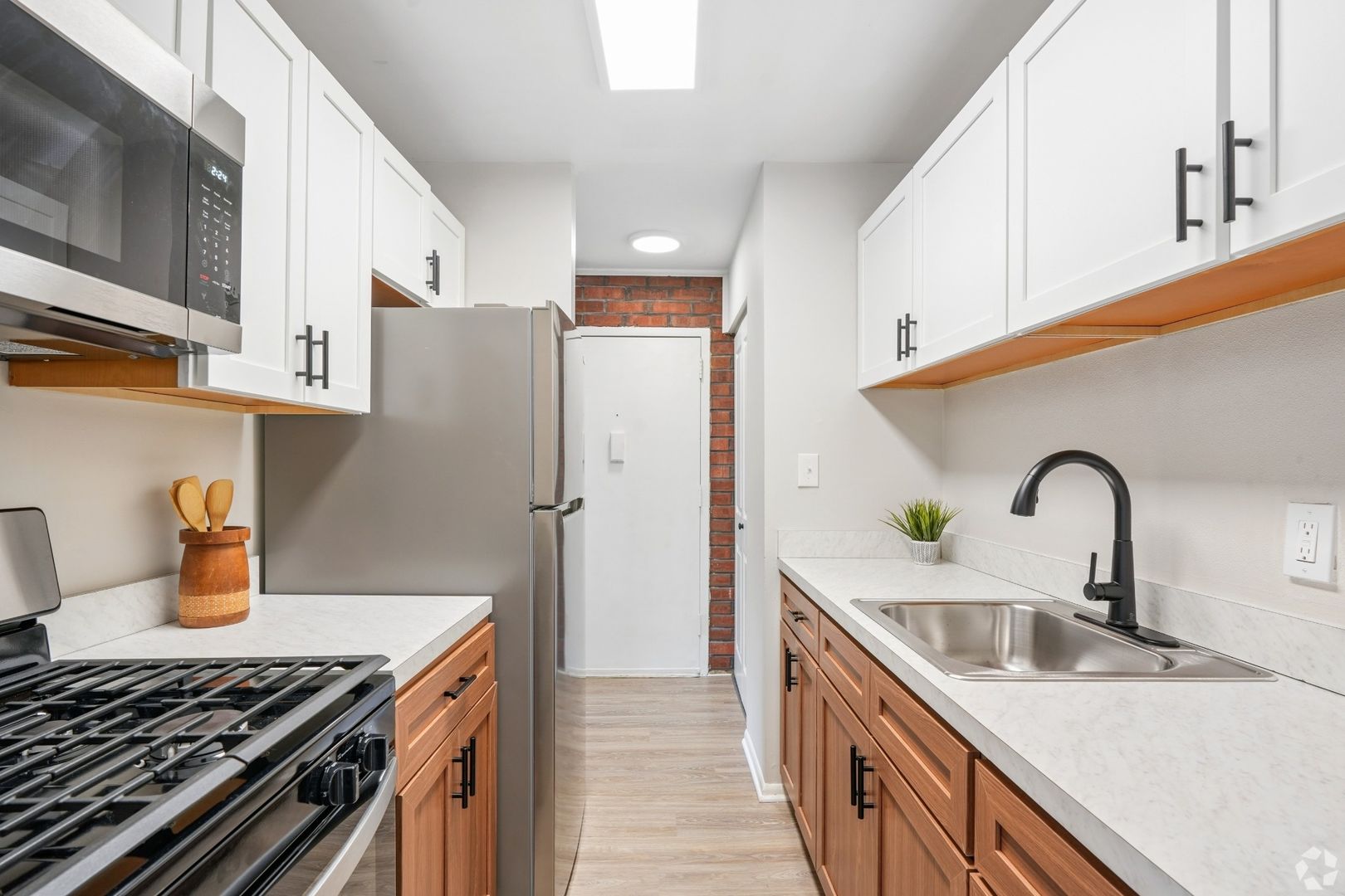 Shillington Apartment: 500 Community Dr