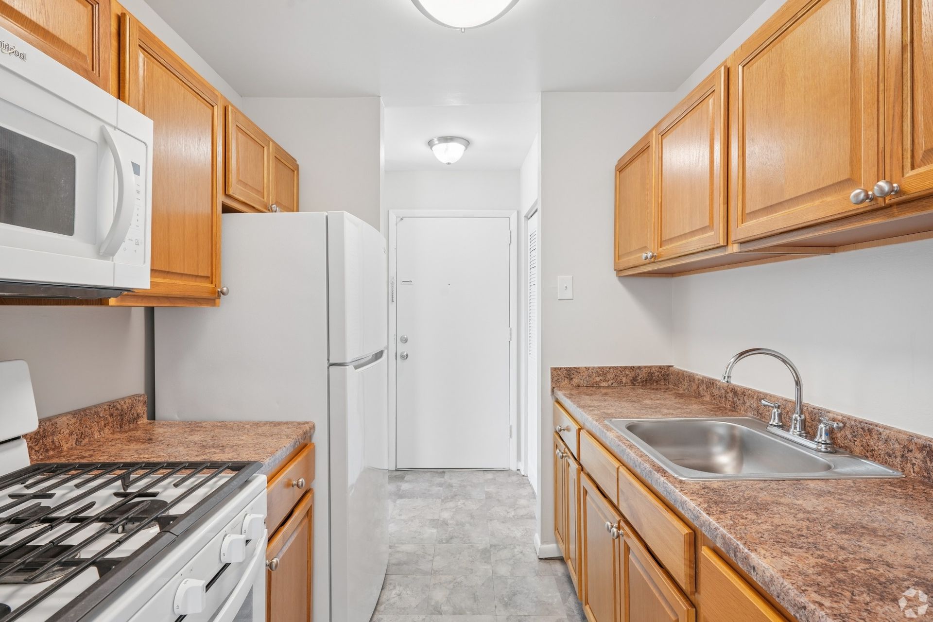 Shillington Apartment: 500 Community Dr