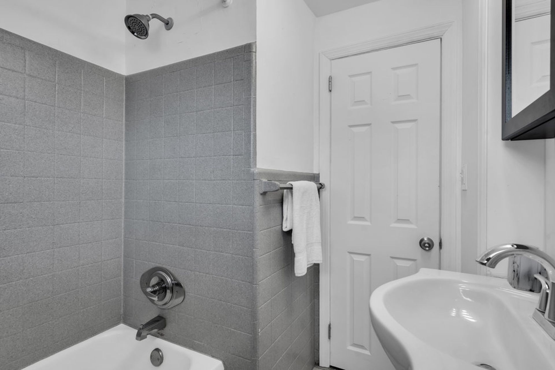 Wrightstown Apartment: 1 Martha Avenue