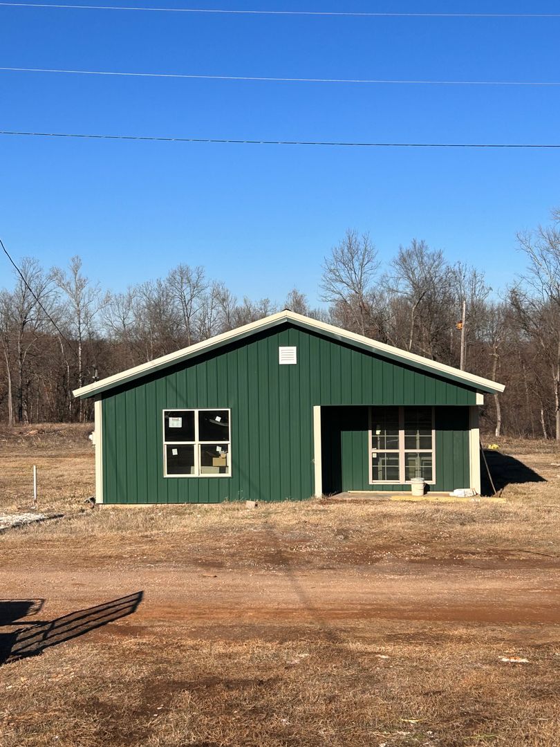 Stilwell Apartment: South 4702 Road