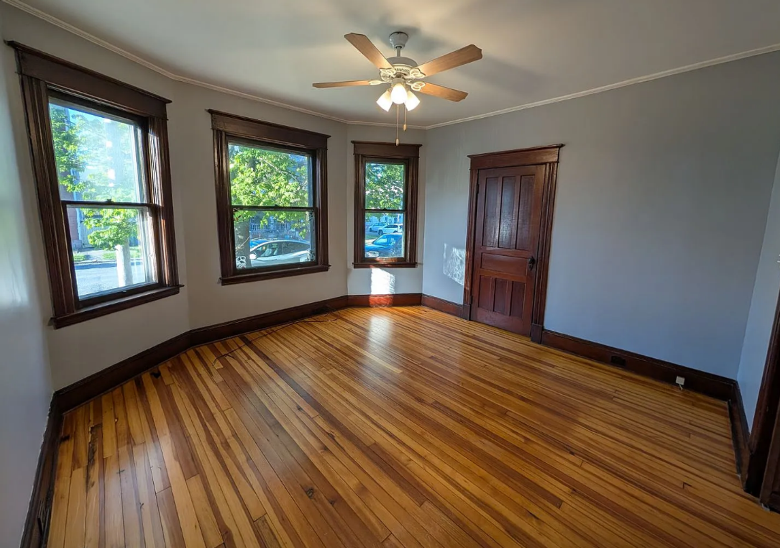 Cohoes Apartment: 60 McElwain Ave - Apt 1
