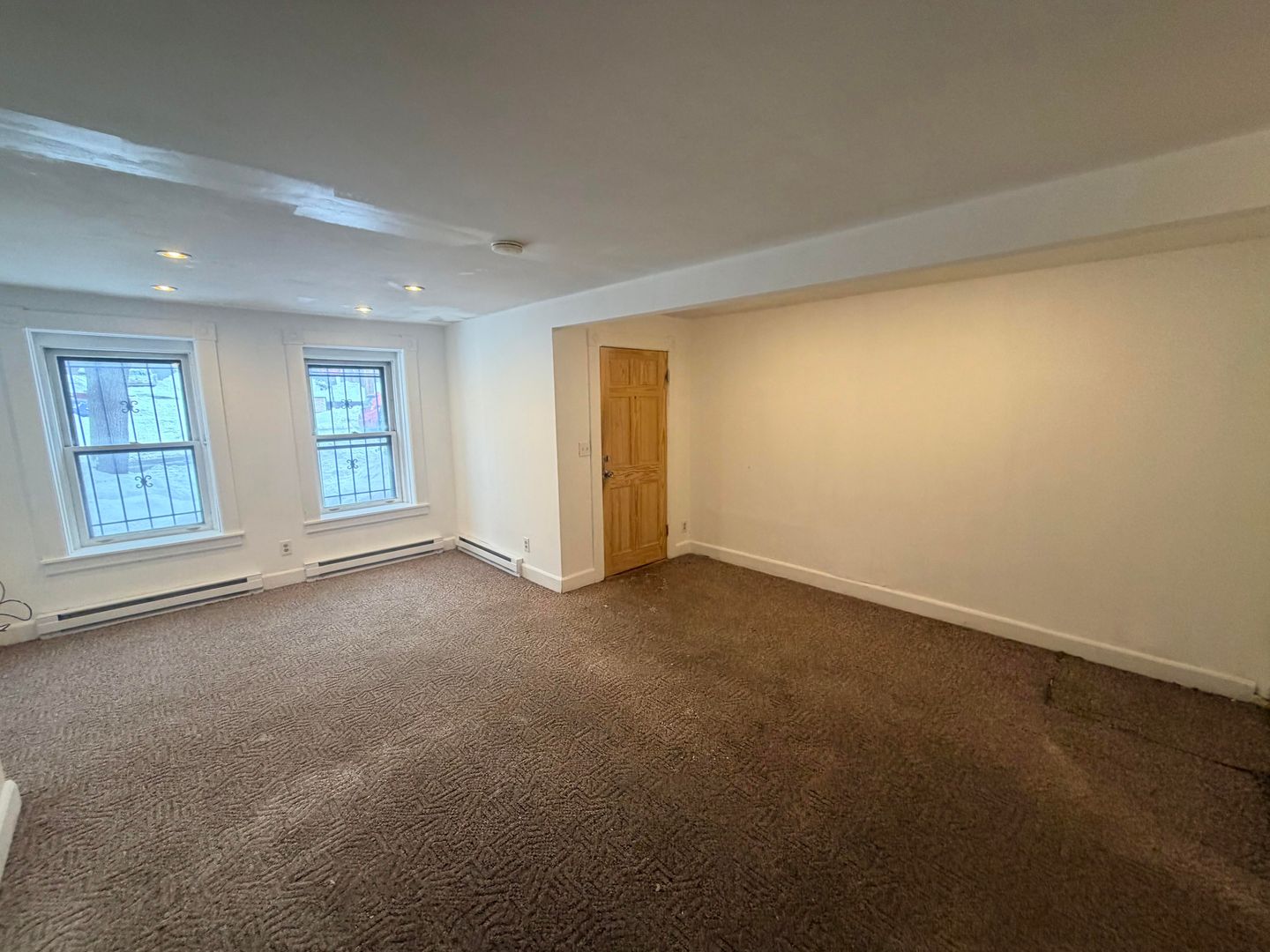 Albany Apartment: 285.5 Hudson Avenue