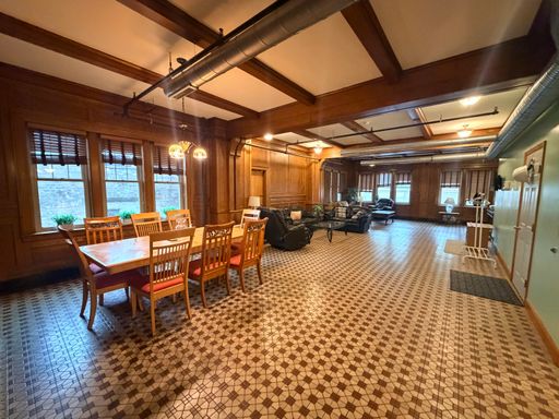 FULLY FURNISHED 5 BR / ALL UTILITIES INCLUDED STUDENT HOUSING - TROY, NY – photo 1