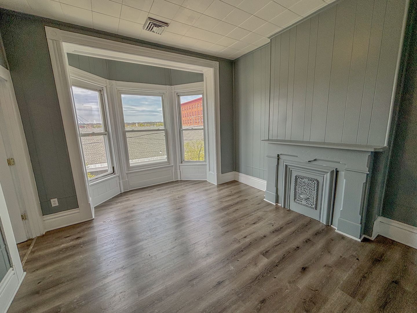 Troy Apartment: 204 1st Street