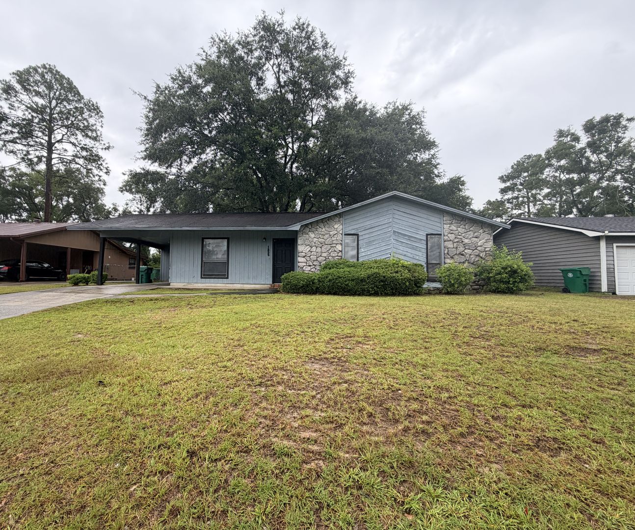 Valdosta House: 1235 Ponderosa Dr