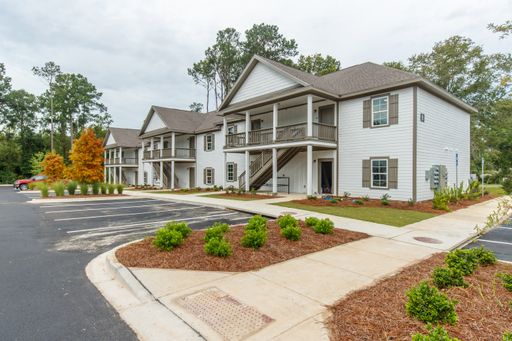 SIGN TODAY AND GET YOUR SECOND MONTH'S RENT FREE Modern 2BR/2BA Apartment Near VSU – photo 1
