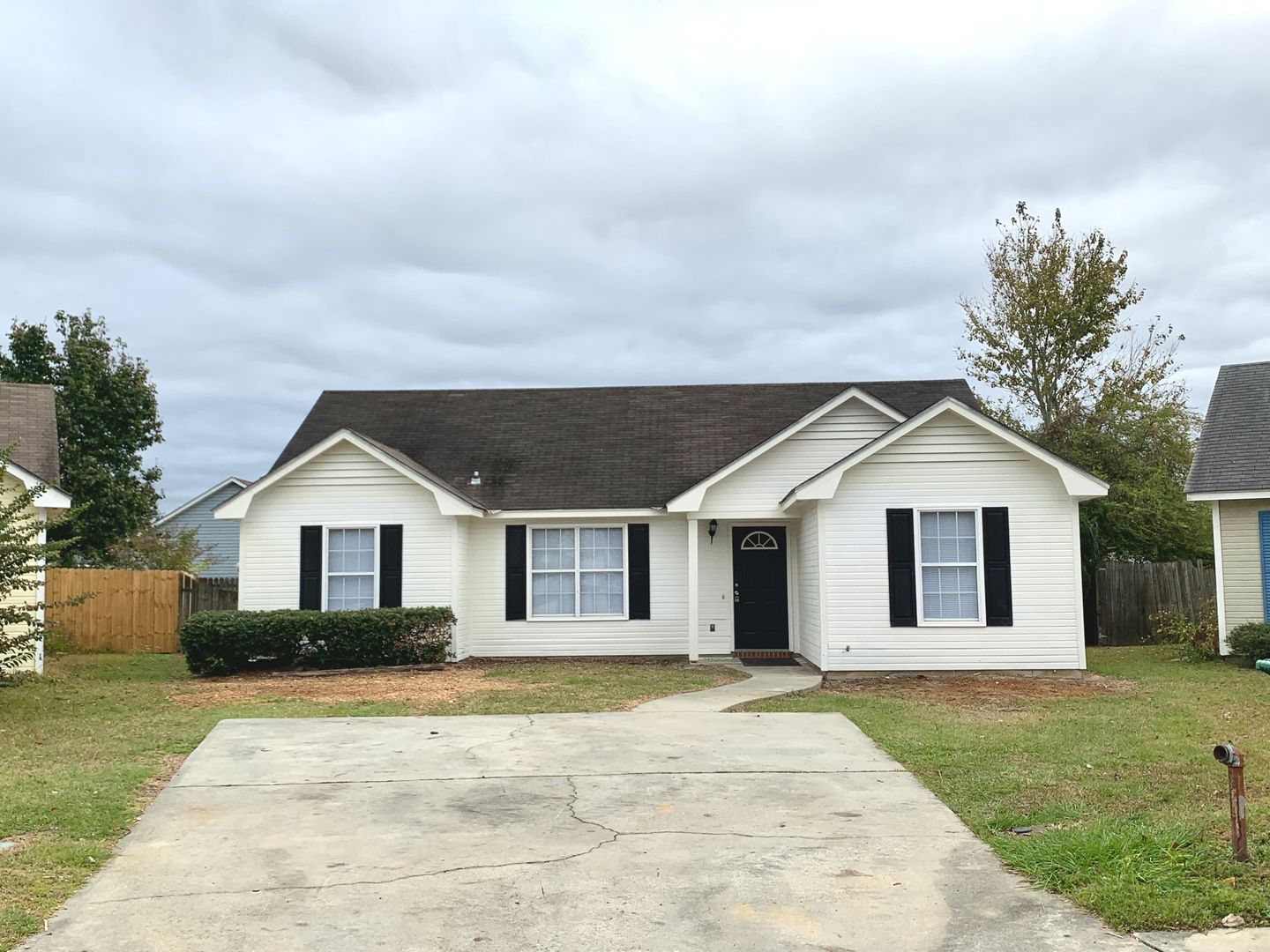 Valdosta House: 9   S.  Sawgrass Cir