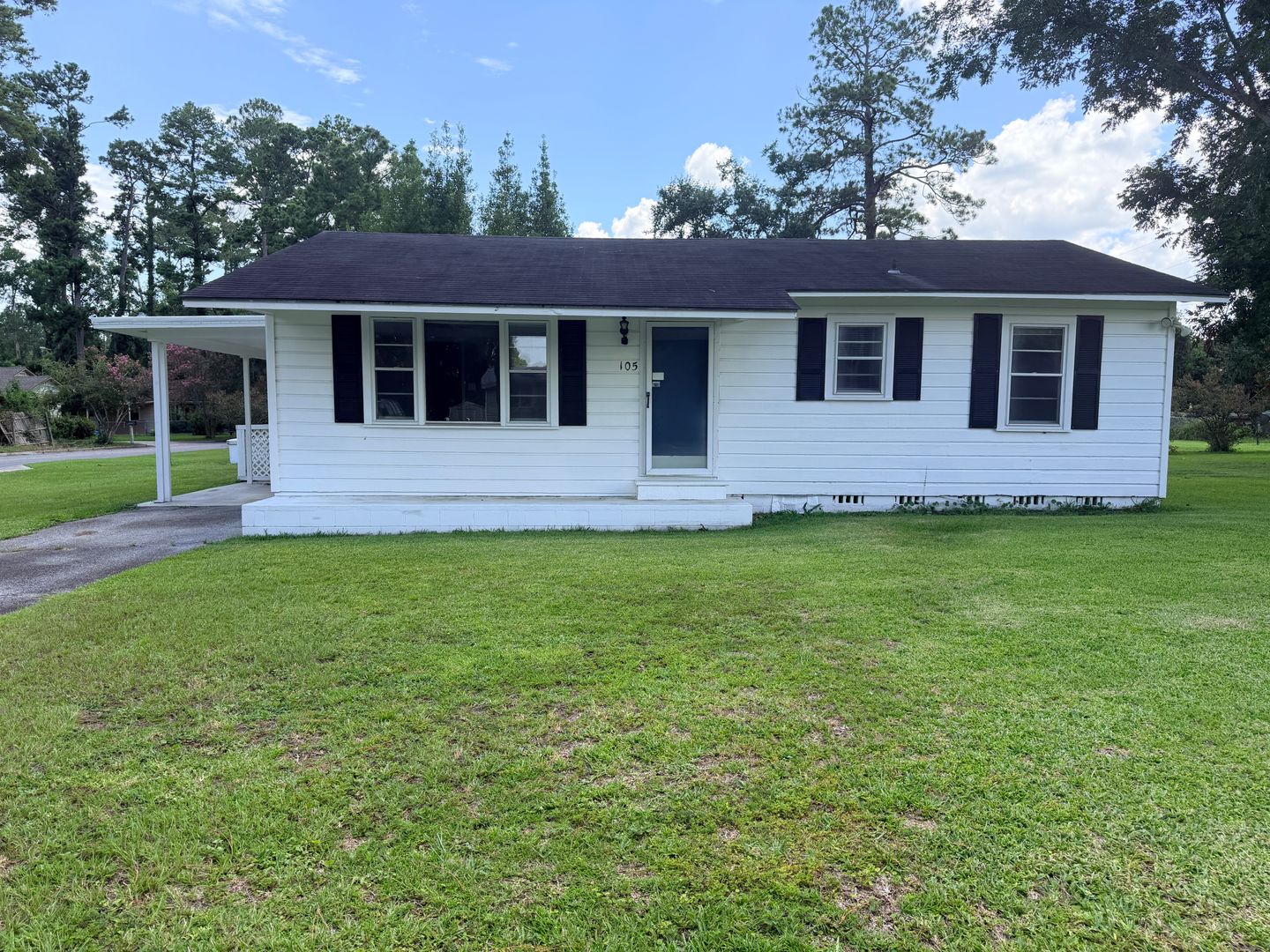 Valdosta House: 105 Highland Heights Dr. *