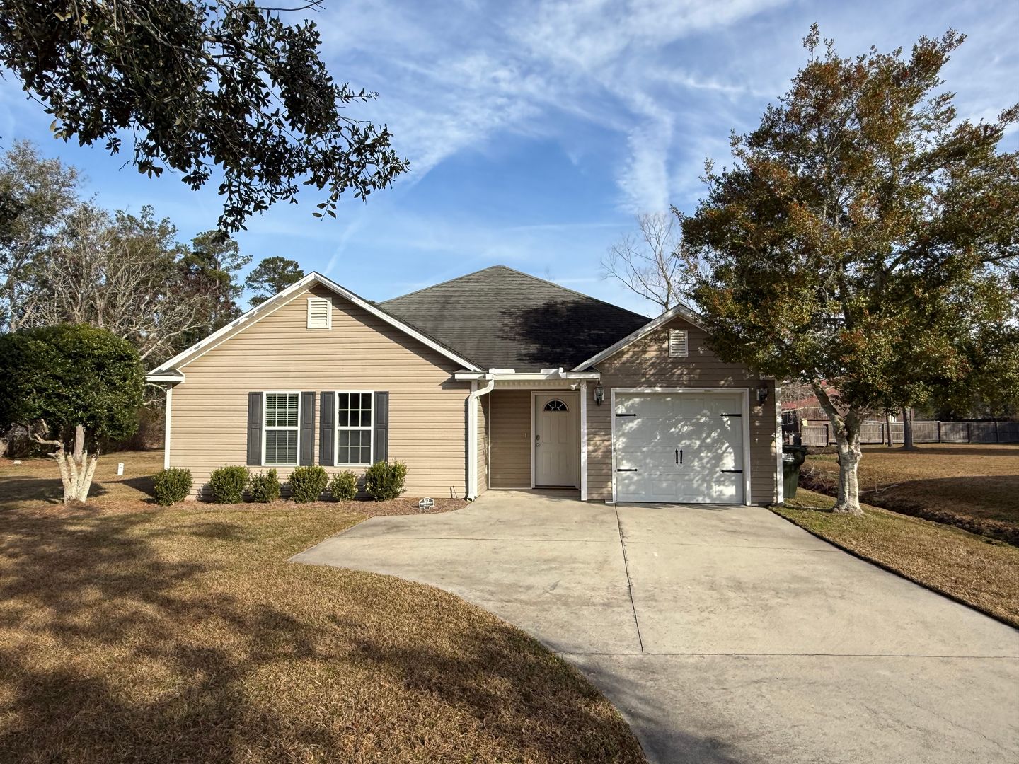 Ray City House: 5 Eleanor Pl. *