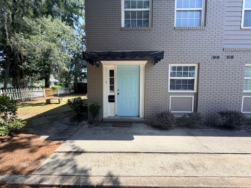 2BD/ 1B Townhome in Valdosta GA at CenterTown Condominiums – photo 1
