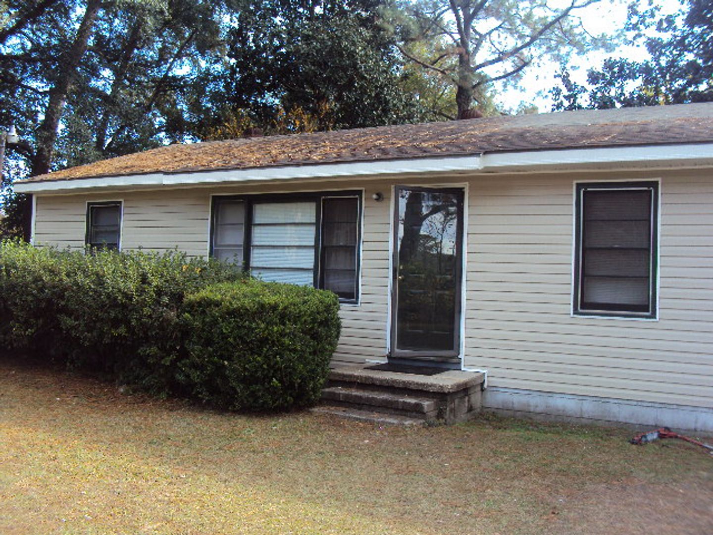 Valdosta House: 5109 Walnut St