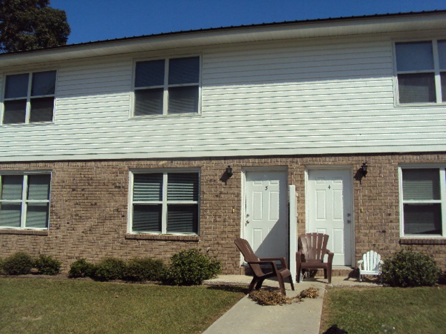 Adel House: 1305 Breckenridge Dr Apt 4