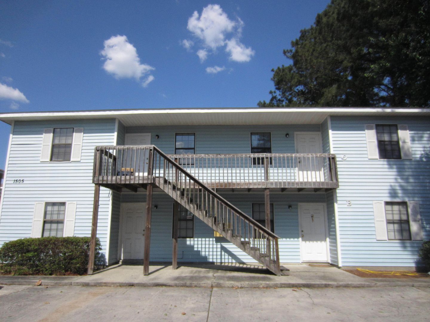 Remerton Apartment: 1603 Victory St