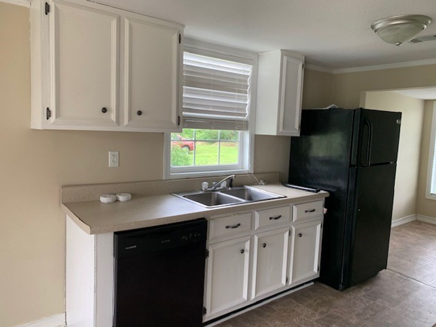 Valdosta House: 4034 Old Pine Rd*