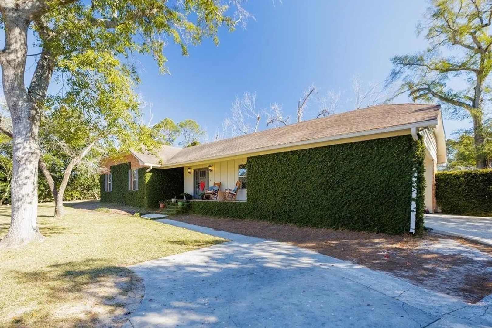 Valdosta House: 412 Terrace Blvd. *