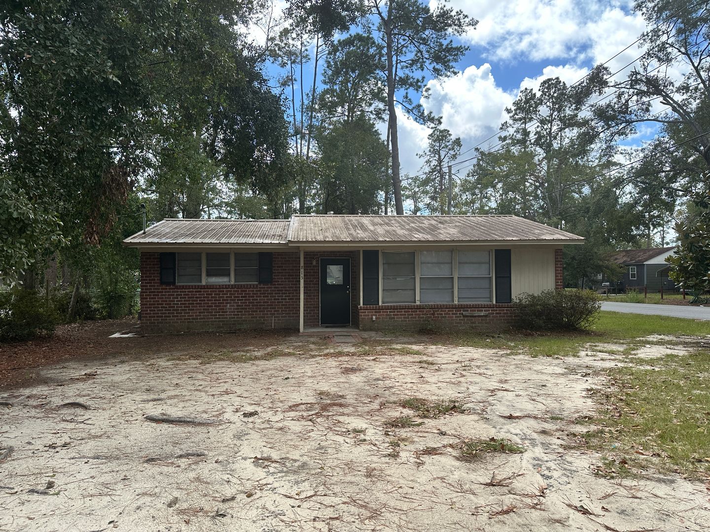 Valdosta House: 813 E. Poplar St *